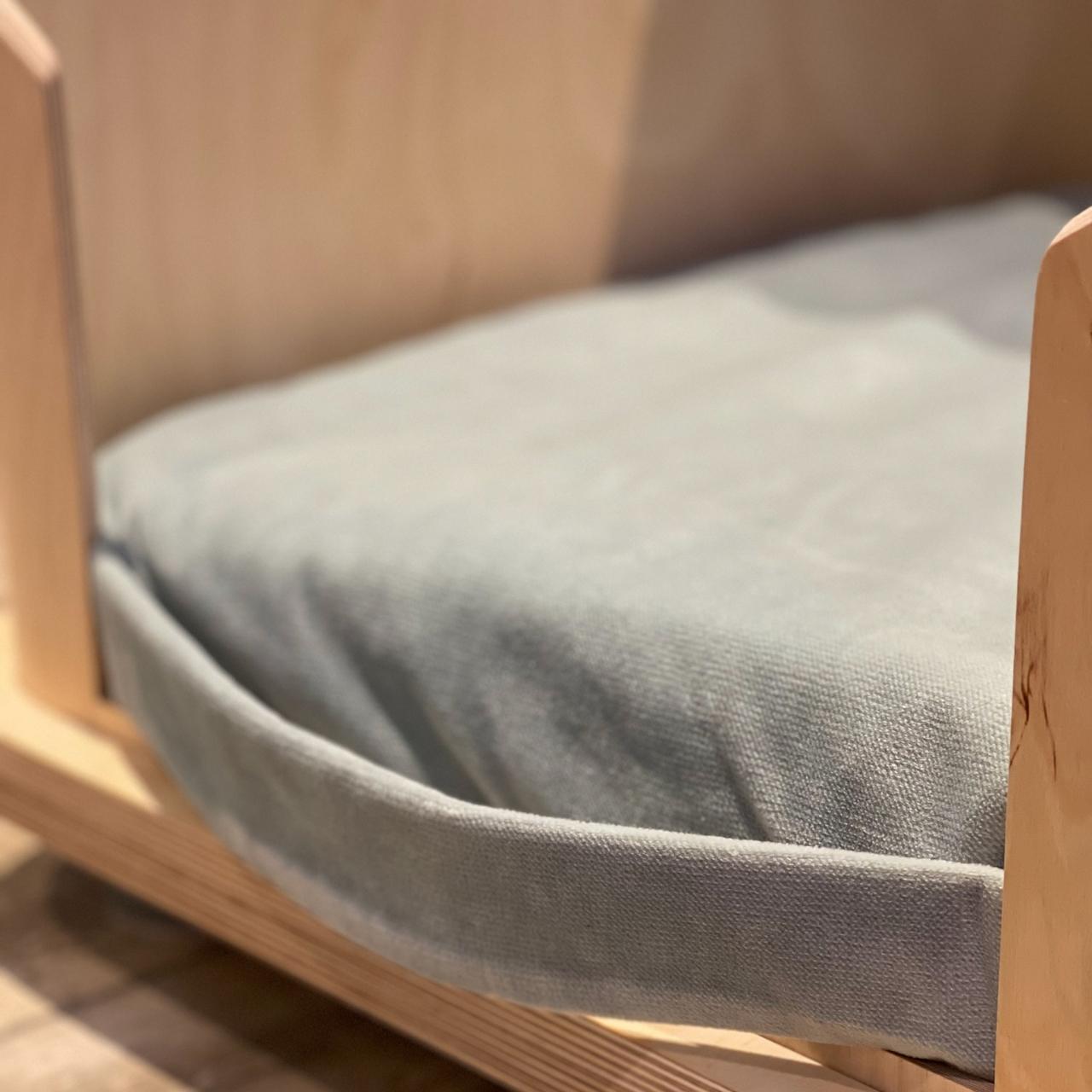 Side table design，product design，Sustainability，Pet bed，Ashleigh Davies，