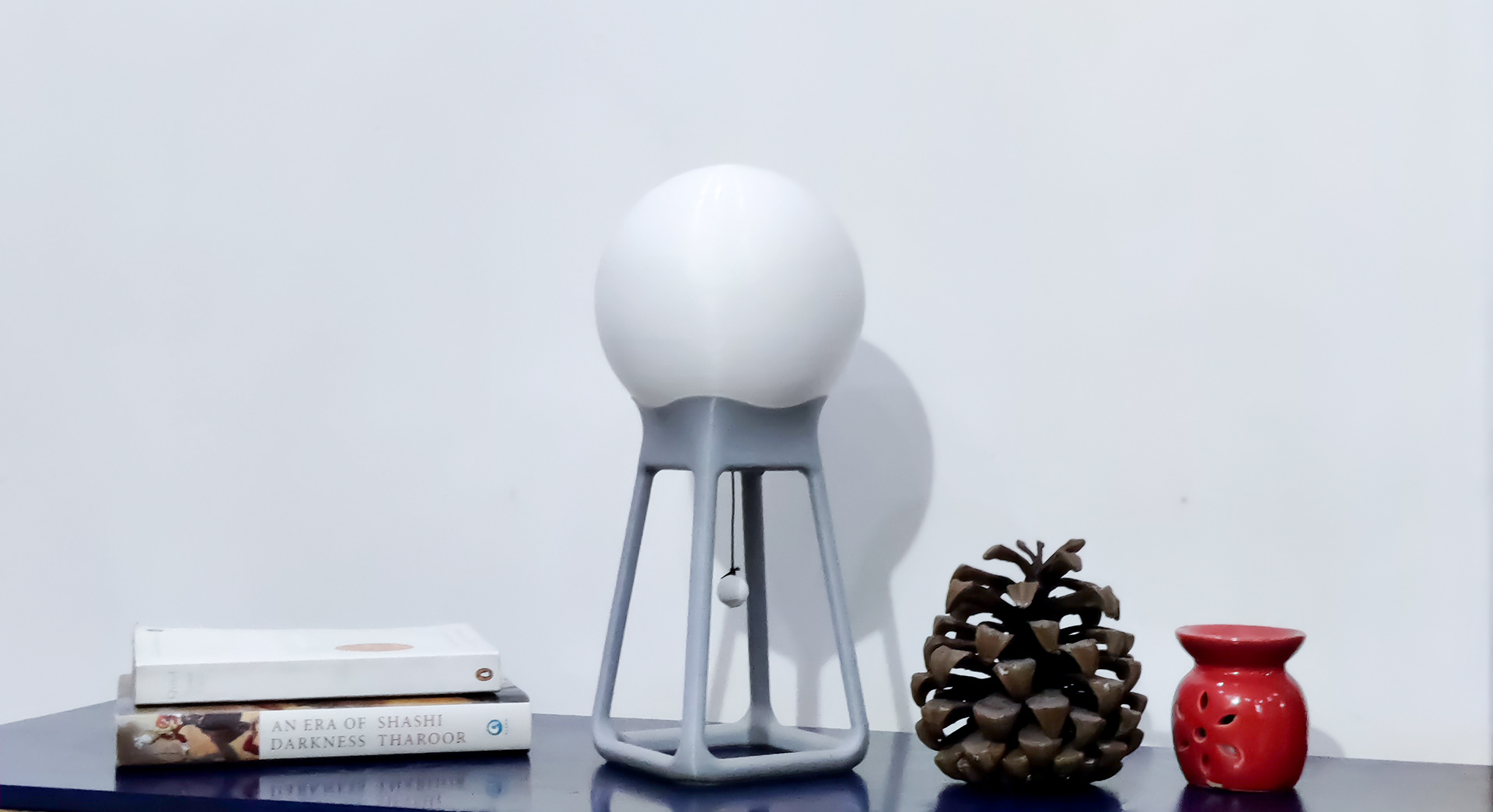 Desk lamp，ornament，spherical，Moon，