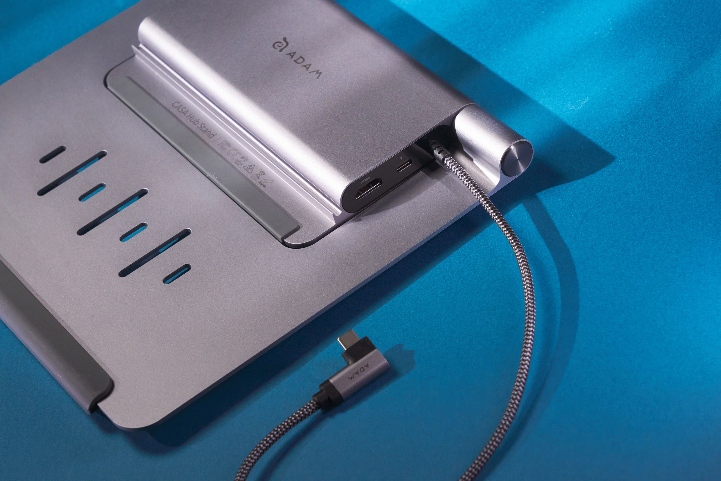 Digital accessories，Bracket，Ergonomics，2022 Red Dot Product Design Award，