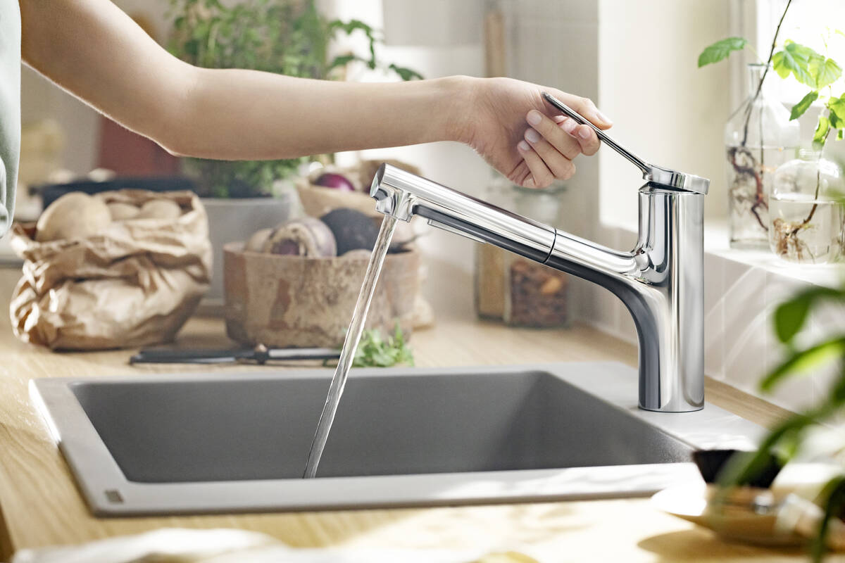 Kitchen faucet ，Simplicity，Pull type，2022 Red Dot Product Design Award，