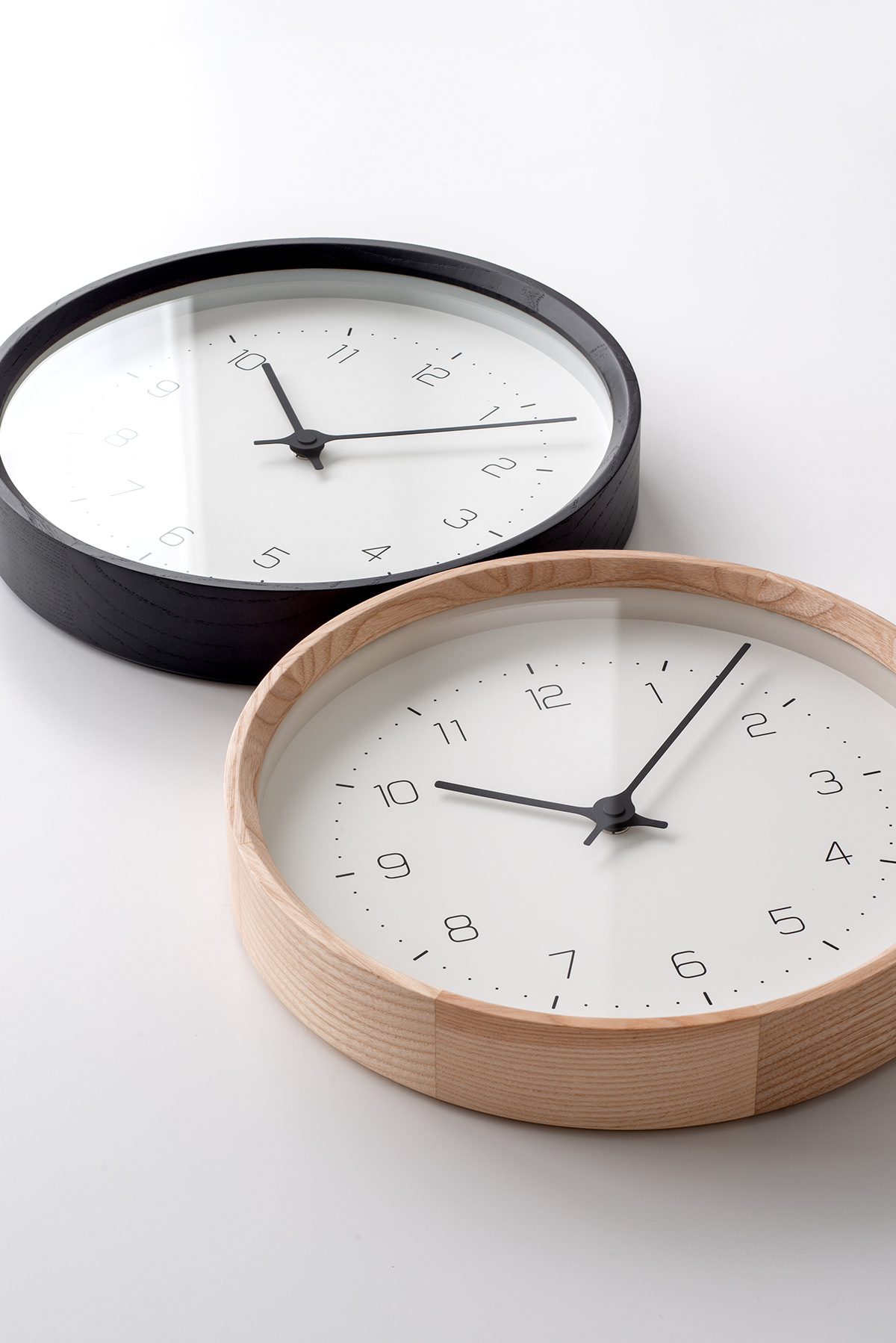 modern，classical，Wall clock，Appearance design，NEUT，