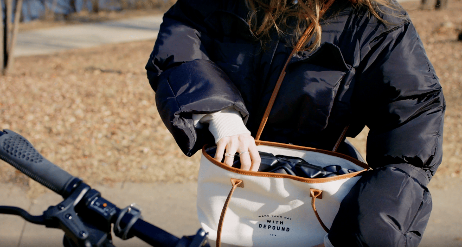 2022 Red Dot Product Design Award，RABA，safety hat，fold，