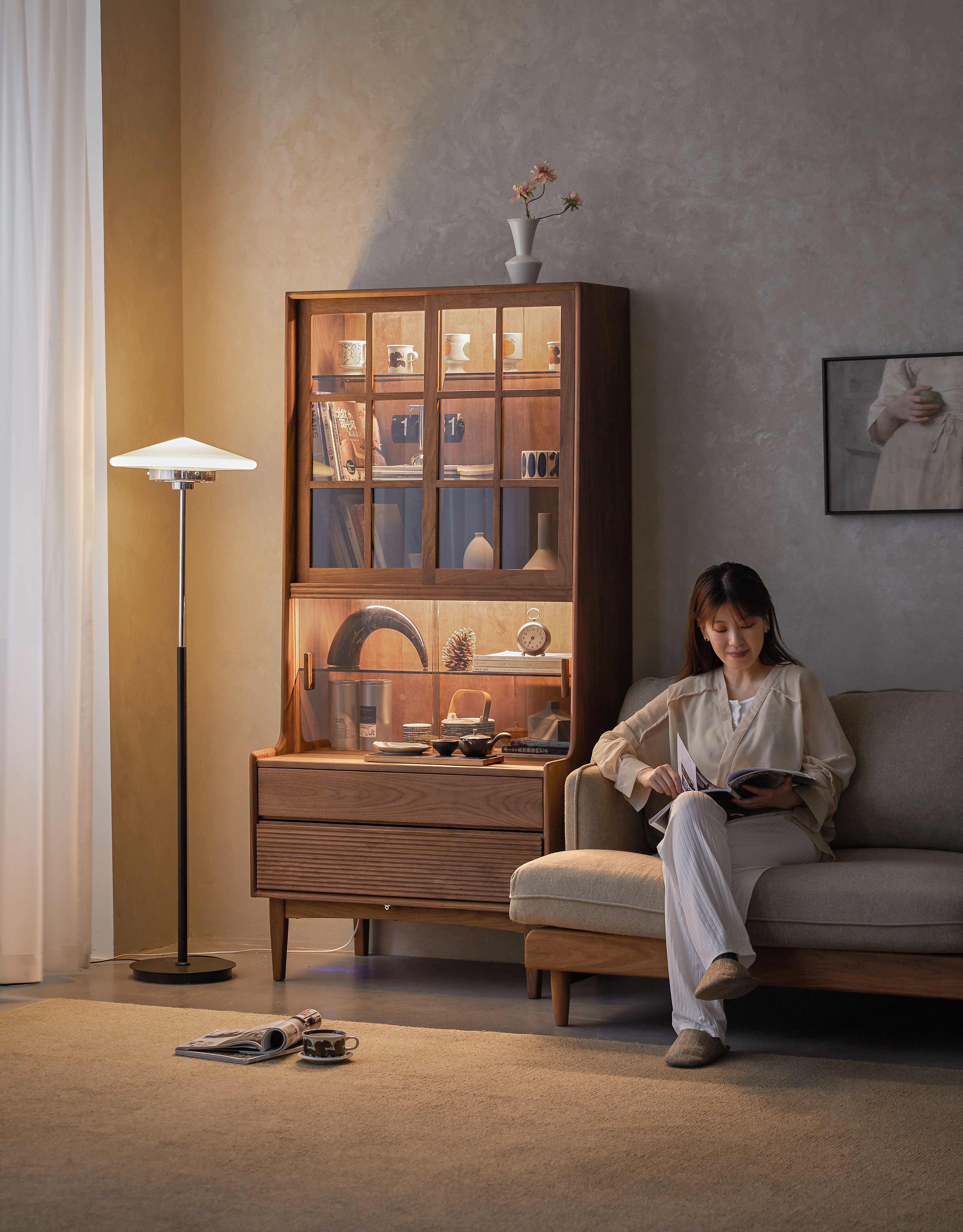 North American black walnut，Bookcase，furniture design ，