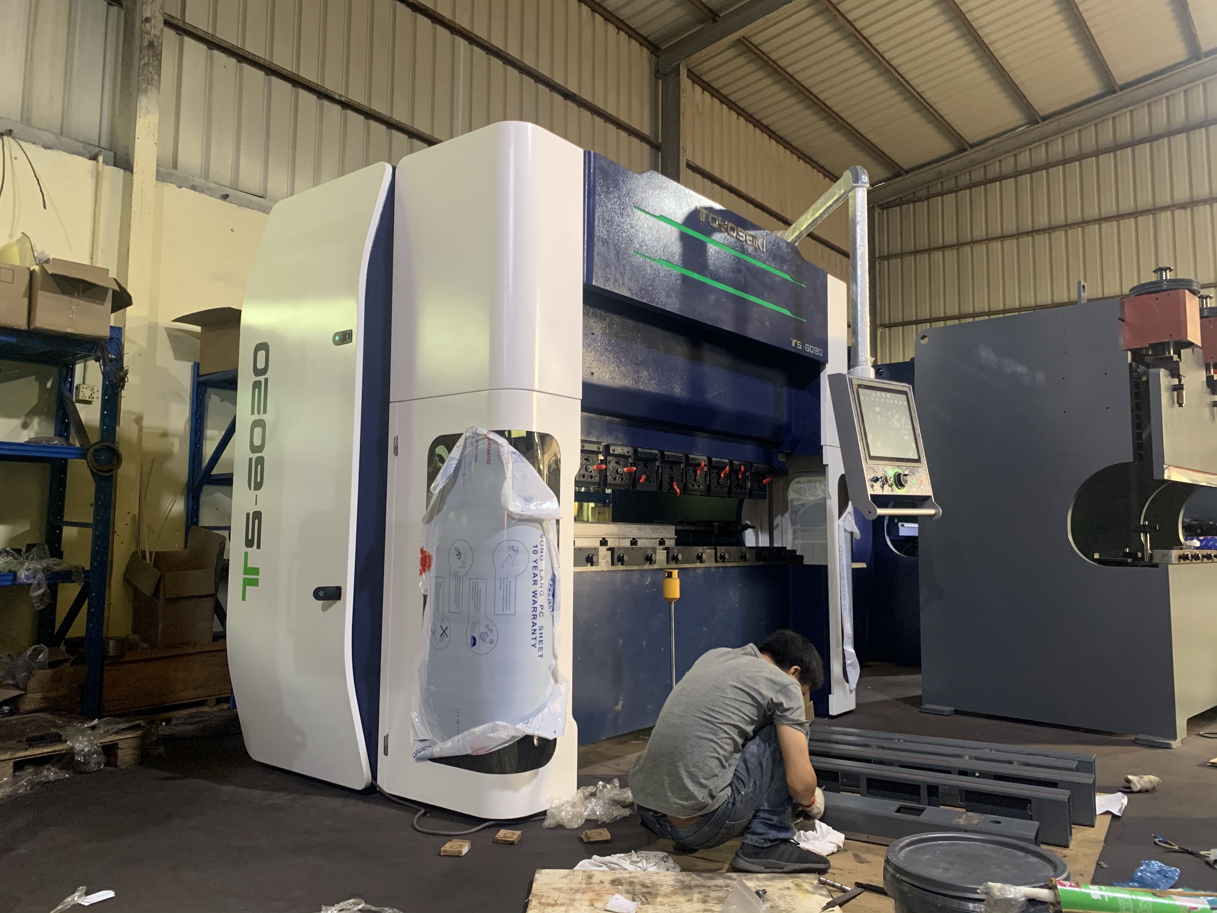 sheet metal，equipment，