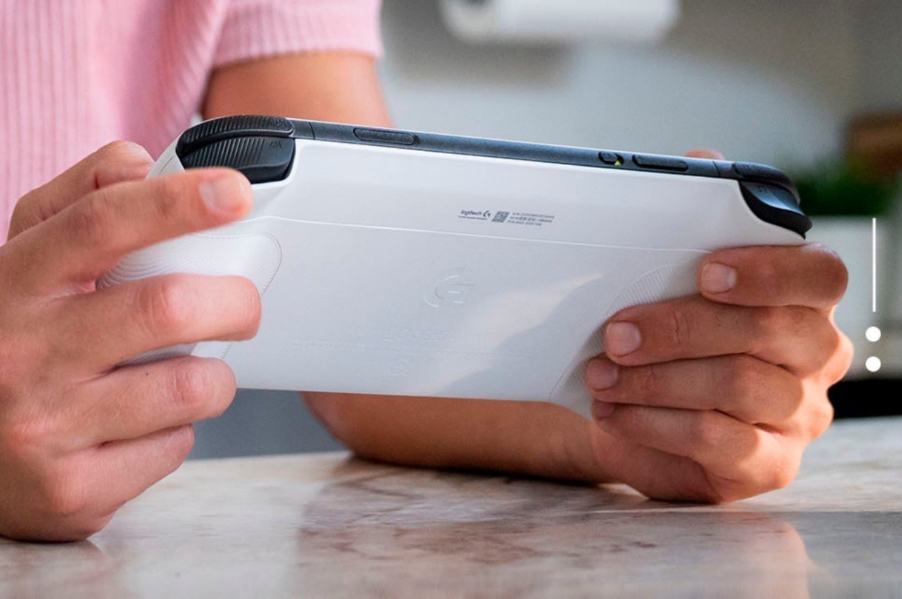 game，Nintendo，switch，Logitech，product design，Handheld device，