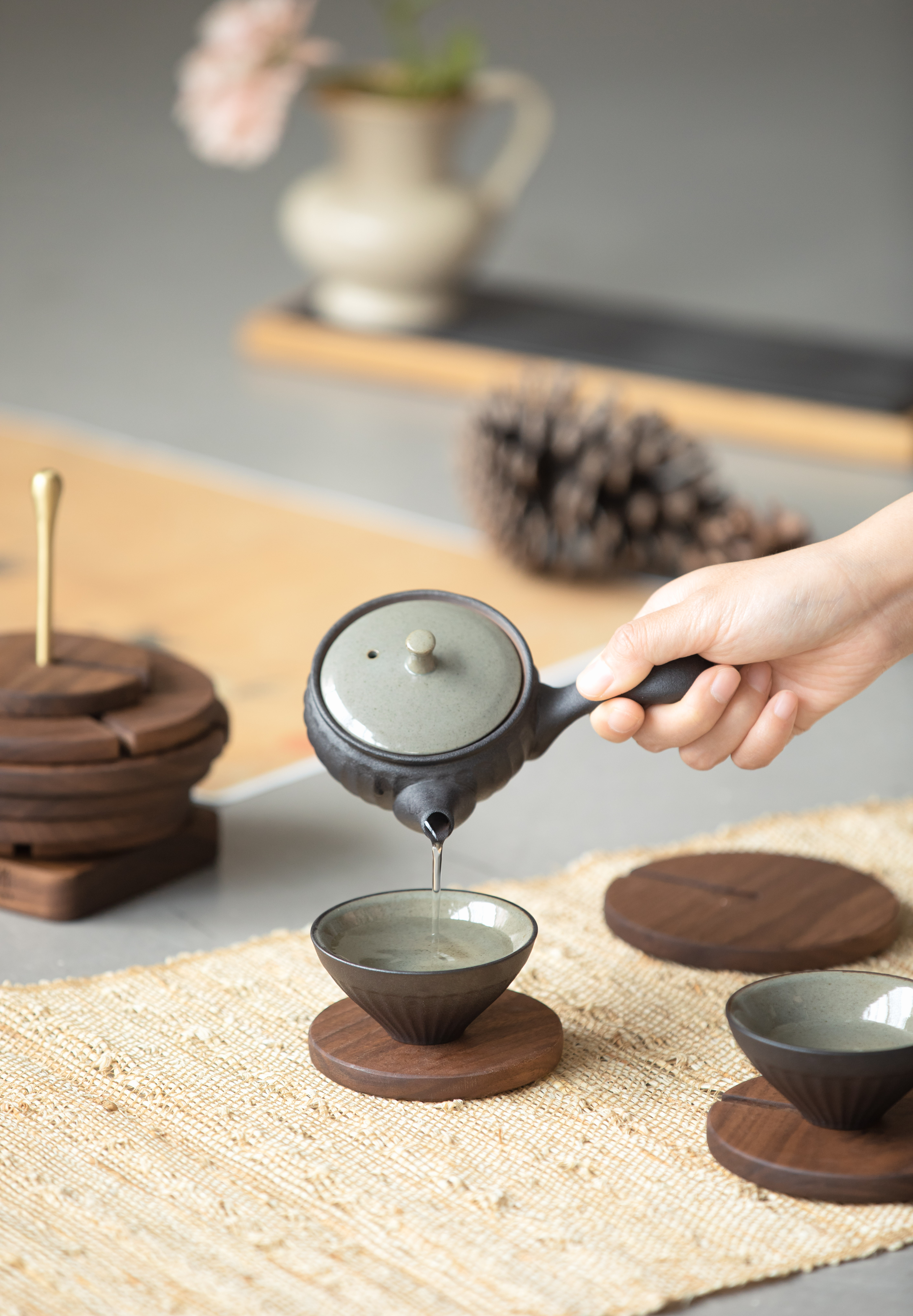 Furniture designer Ren Mengying，