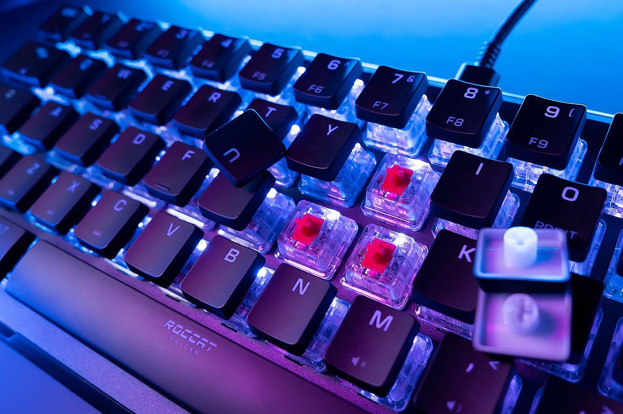 Mechanical keyboard，Appearance design，exquisite，ROCCAT，