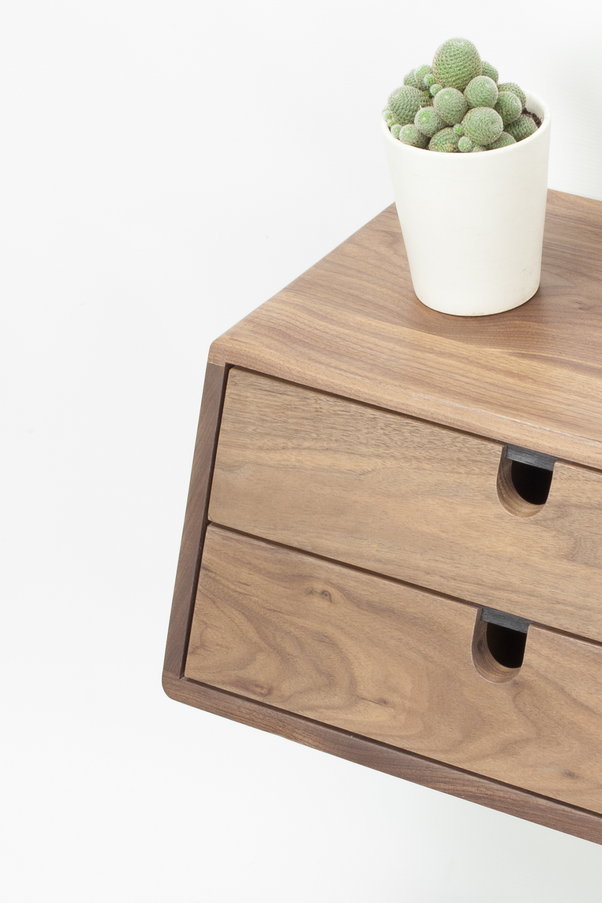 bedside cupboard，Walnut，