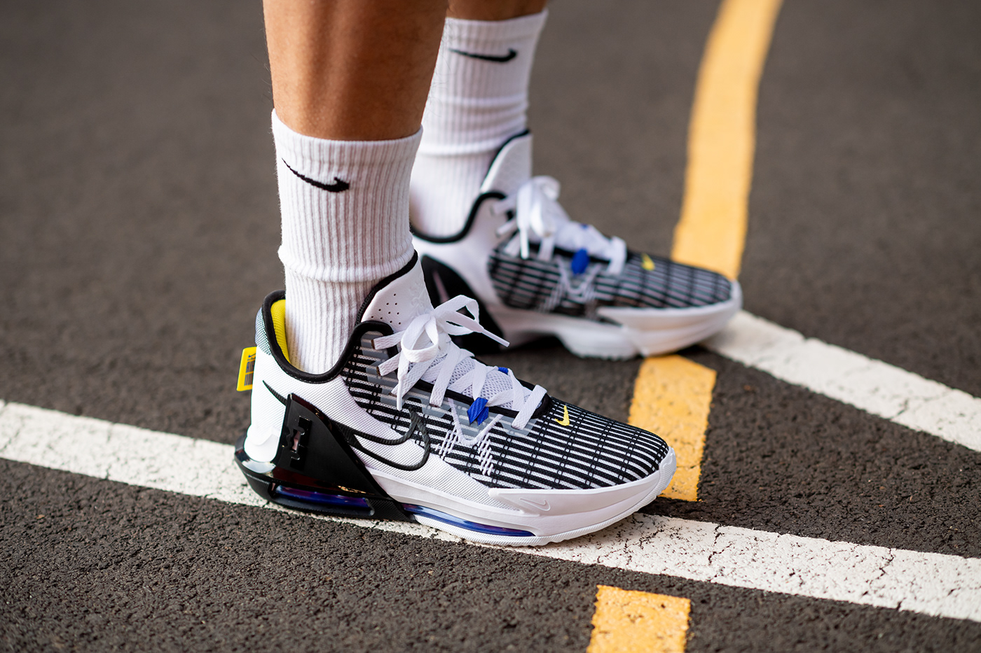 sneakers，Basketball shoes，LeBron，product design，Nike，