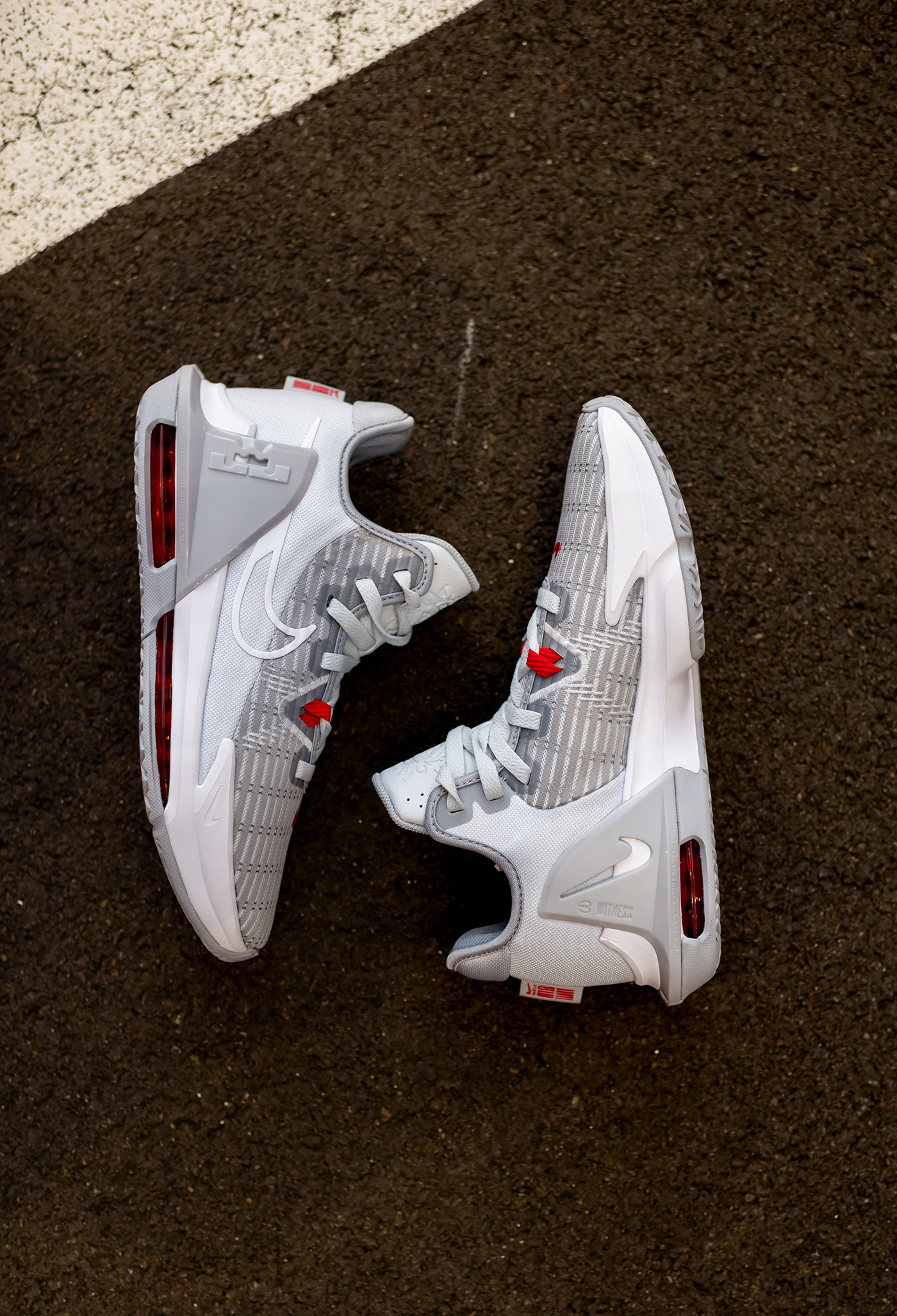 sneakers，Basketball shoes，LeBron，product design，Nike，