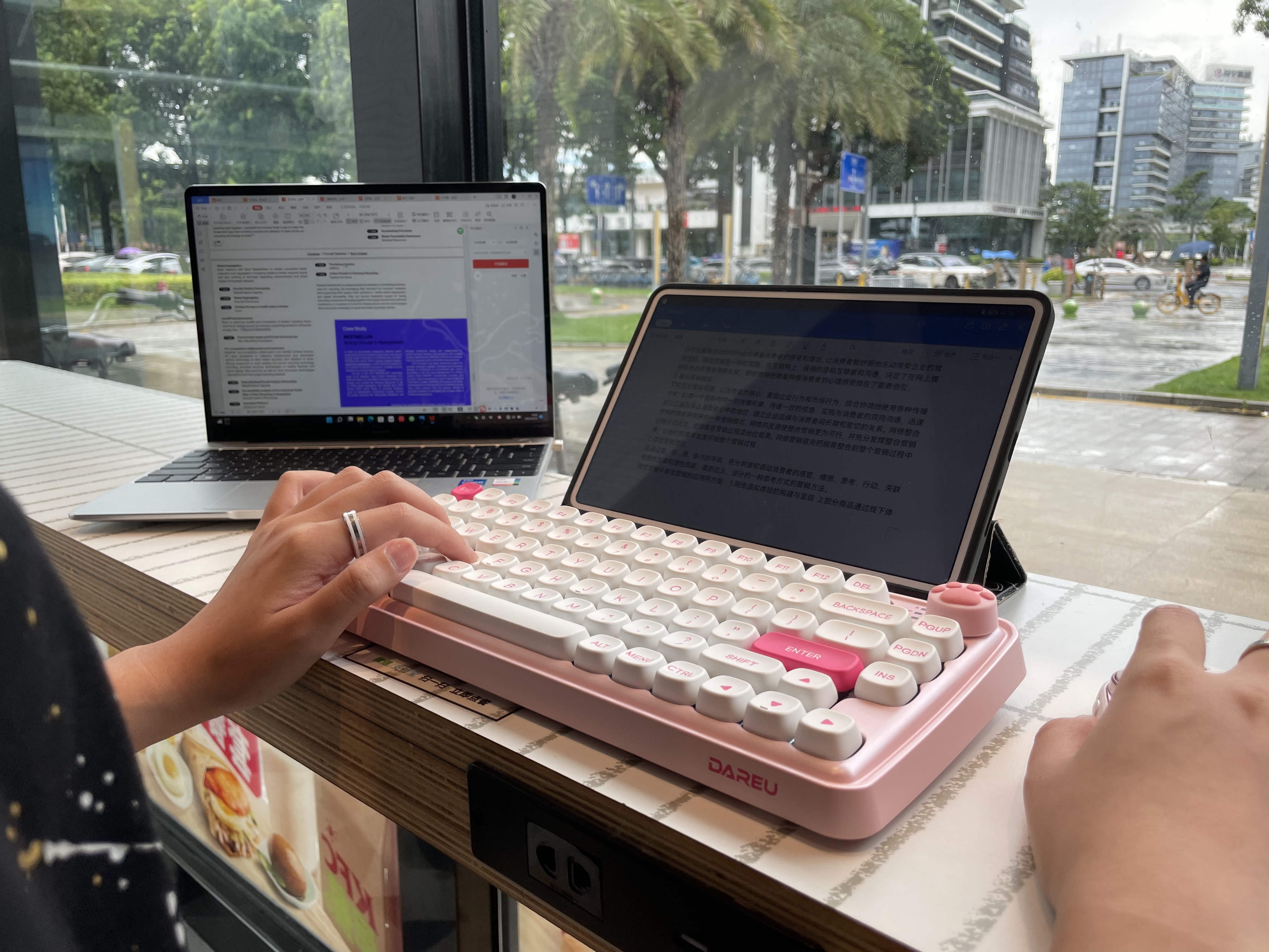 Daryou small square sugar wireless mechanical keyboard，Bluetooth mechanical keyboard，Mechanical keyboard，Mute keyboard，Table setting，wireless keyboard，