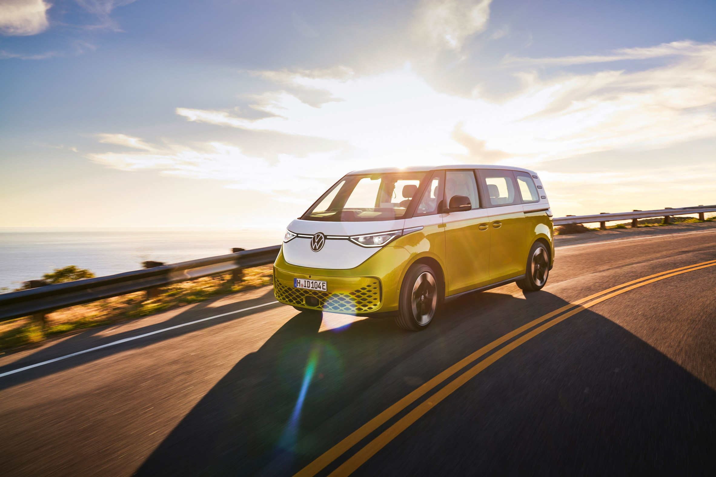 Volkswagen，ID Buzz van，electric vehicle，T1 Transporter，Recycled materials，Variable space，