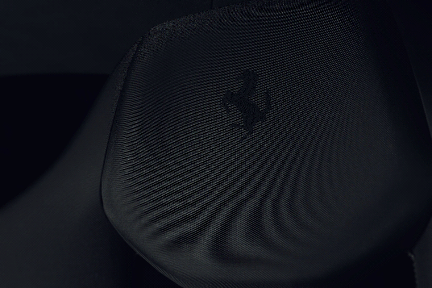 Ferrari，automobile，cgi，industrial design，visualization，