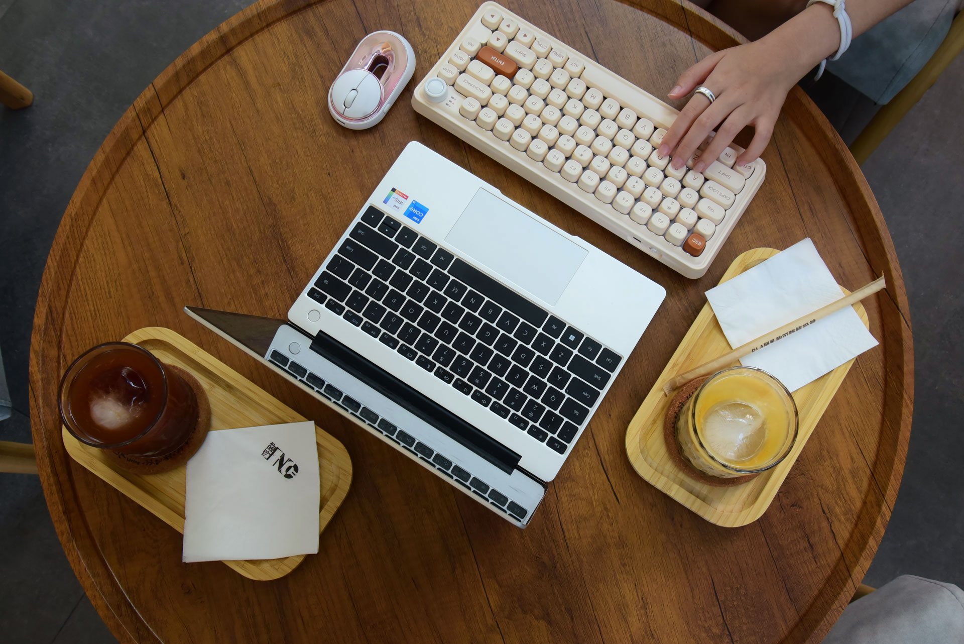 Daryou，Mechanical keyboard，Small square sugar mechanical keyboard，Bluetooth Keyboard，Wireless mouse，Bluetooth Mouse ，Office Mouse，Office keyboard，