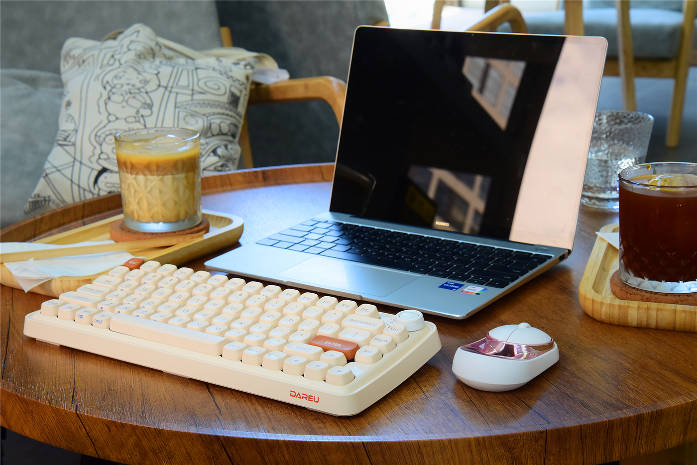 Daryou，Mechanical keyboard，Small square sugar mechanical keyboard，Bluetooth Keyboard，Wireless mouse，Bluetooth Mouse ，Office Mouse，Office keyboard，