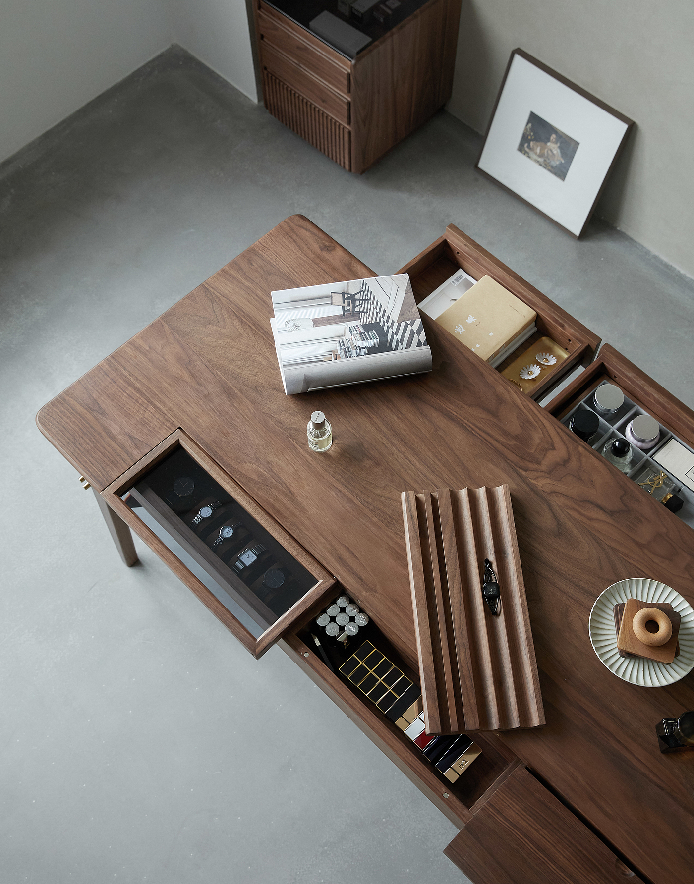 desk，Black walnut，Study decoration，