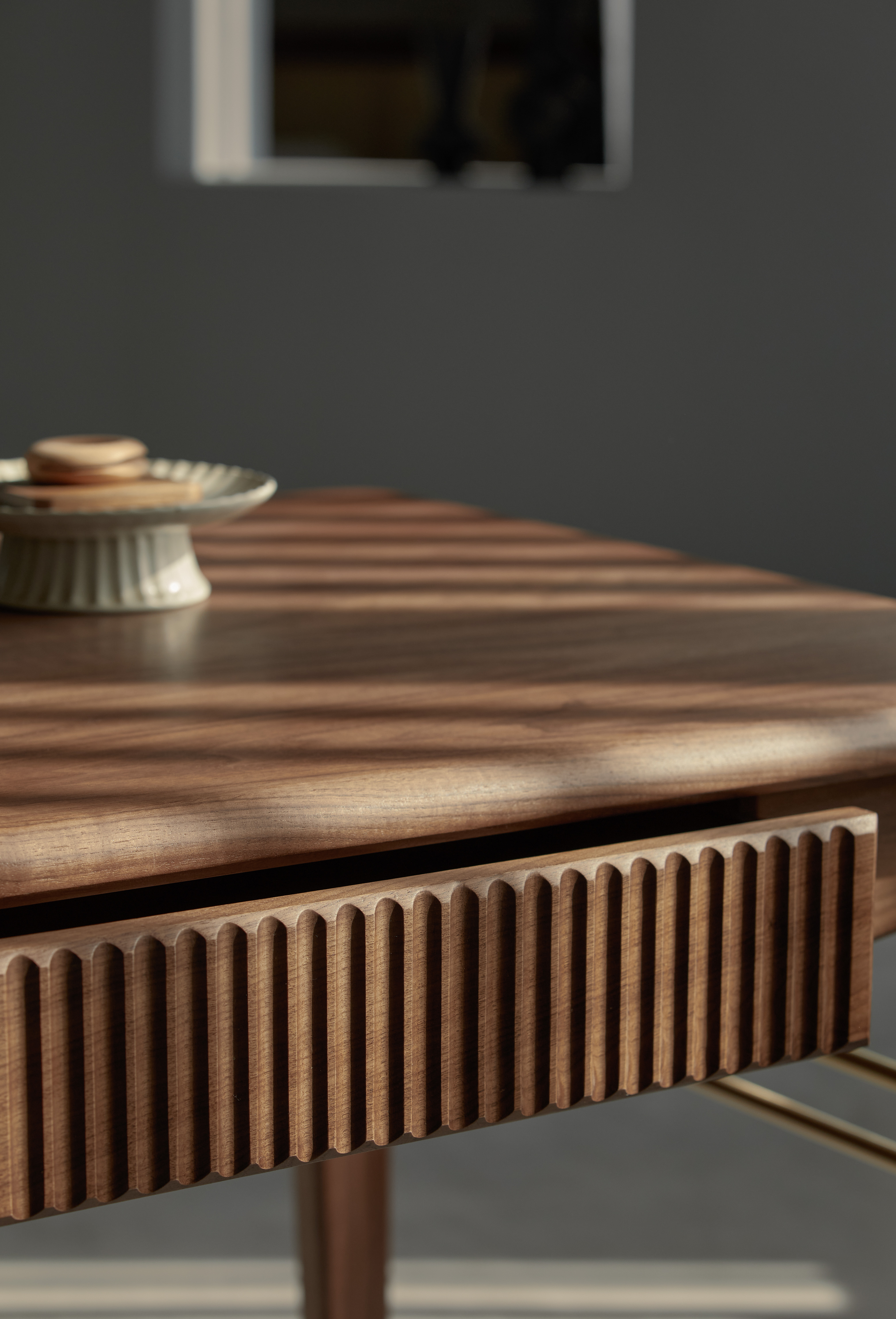 desk，Black walnut，Study decoration，