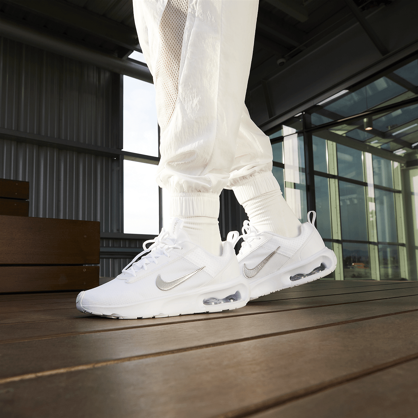 nike，sneakers，Appearance design，skate shoes，