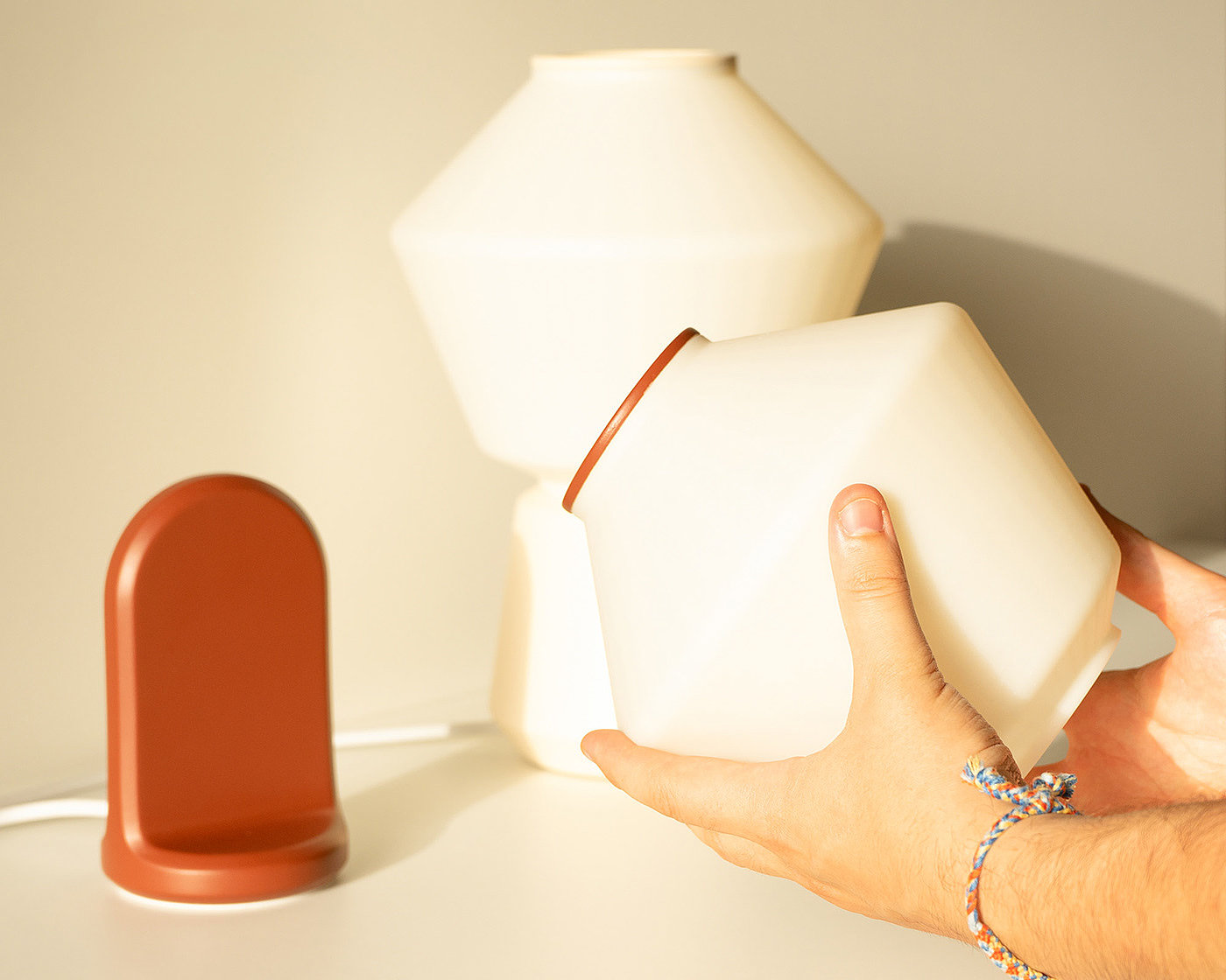 Carlos Jiménez，Granada City，Mediterranean style，Interactive diffuser，Pomegranate，product design，Granada Collection，