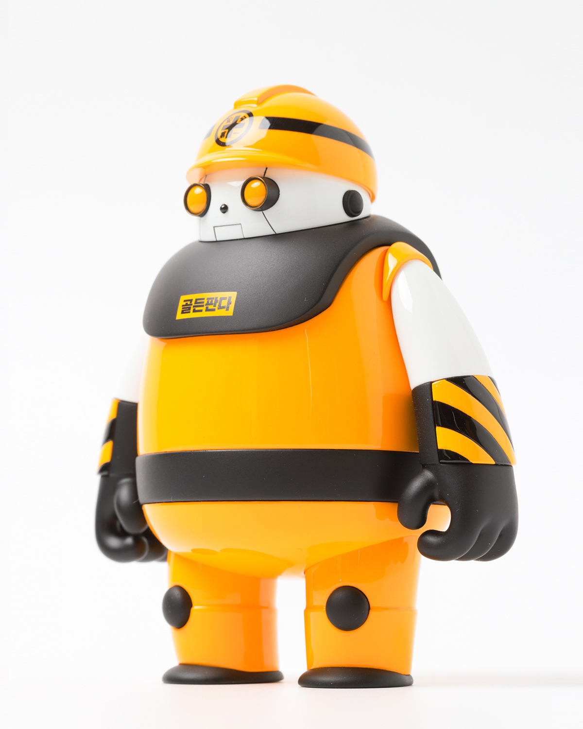 ©SOPP，product design，Golden Panda，Original character robot，Original toys，