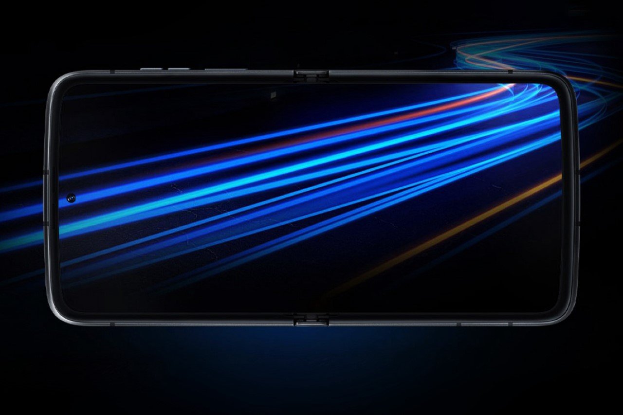 Vertical folding design，Moto Razr 2022，product design，streamline，motorola，