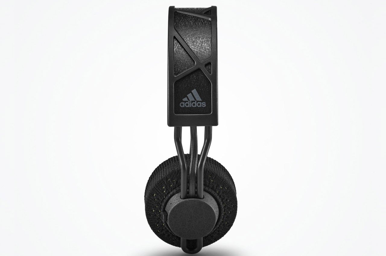 adidas，Adidas，Solar Wireless Headset，product design，sustainable，Urbanista Los Angele，Self-charging wireless headset，