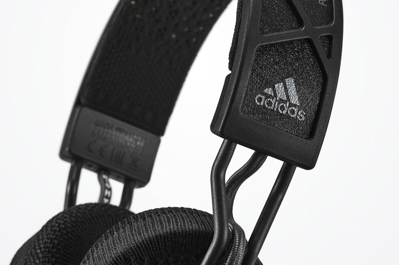 adidas，Adidas，Solar Wireless Headset，product design，sustainable，Urbanista Los Angele，Self-charging wireless headset，