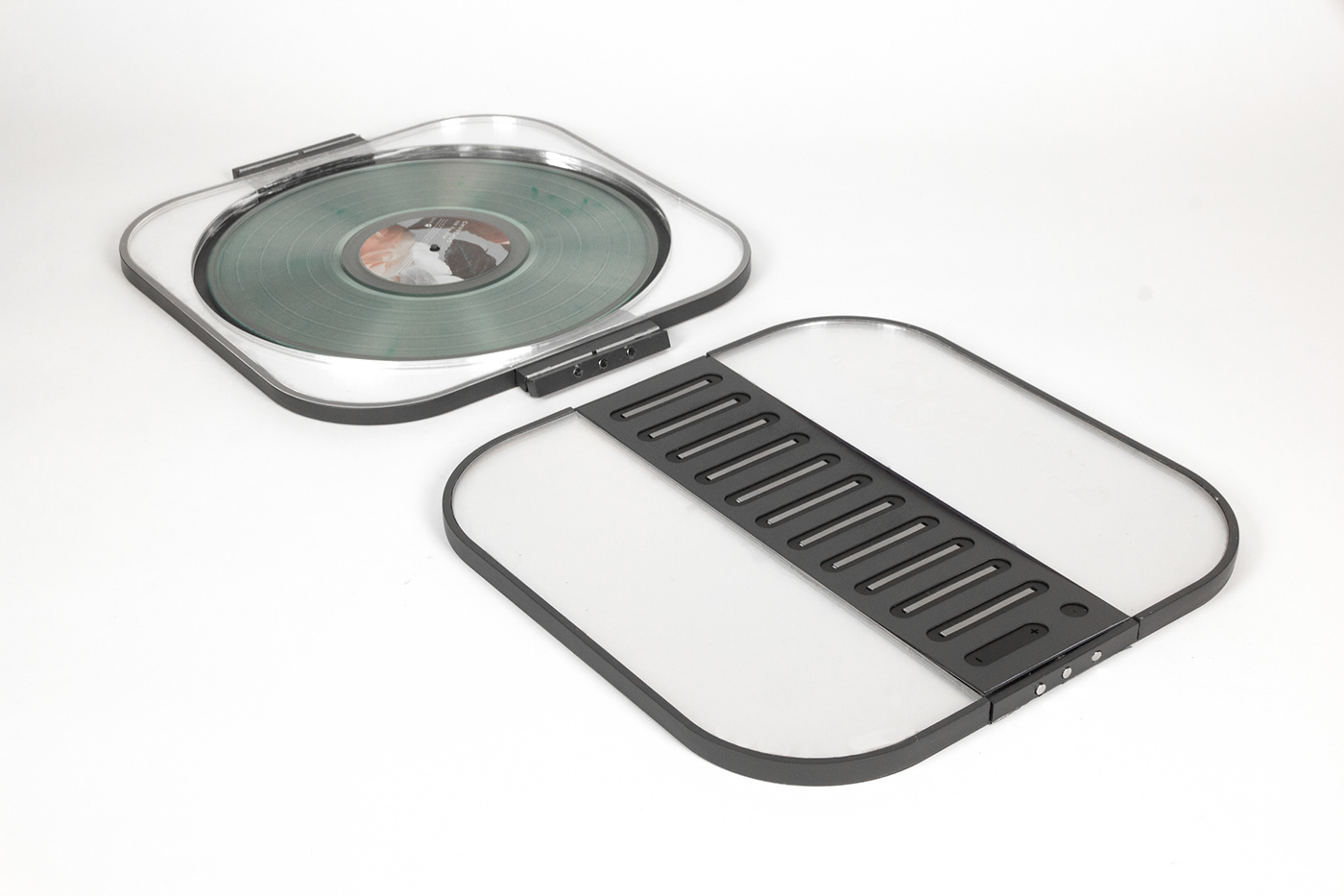 Enyang Zhu，Vinyl record packaging，LAUNCHPAD，packing design，Digital user experience，Entity product interaction，jukebox，