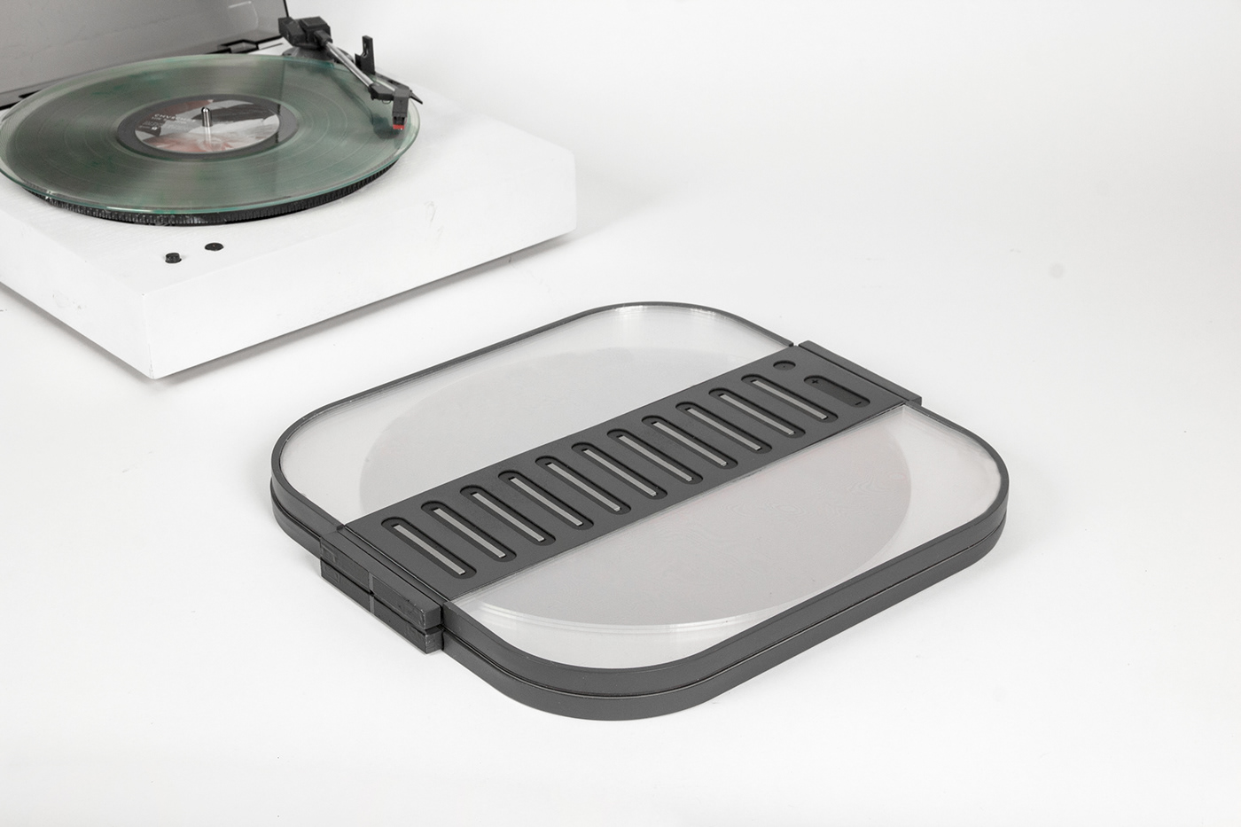 Enyang Zhu，Vinyl record packaging，LAUNCHPAD，packing design，Digital user experience，Entity product interaction，jukebox，