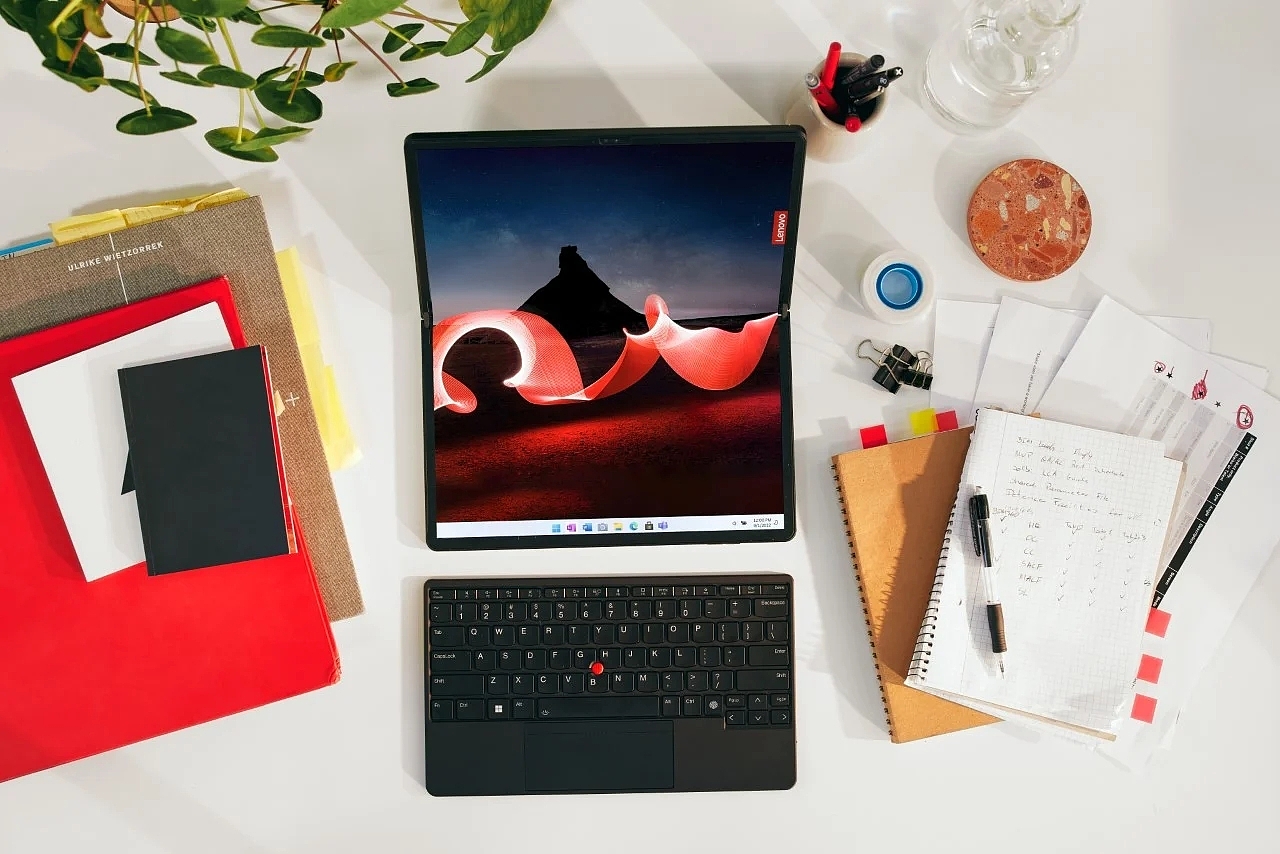ThinkPad X1 Fold，fold，Wide range of uses，ultrathin，