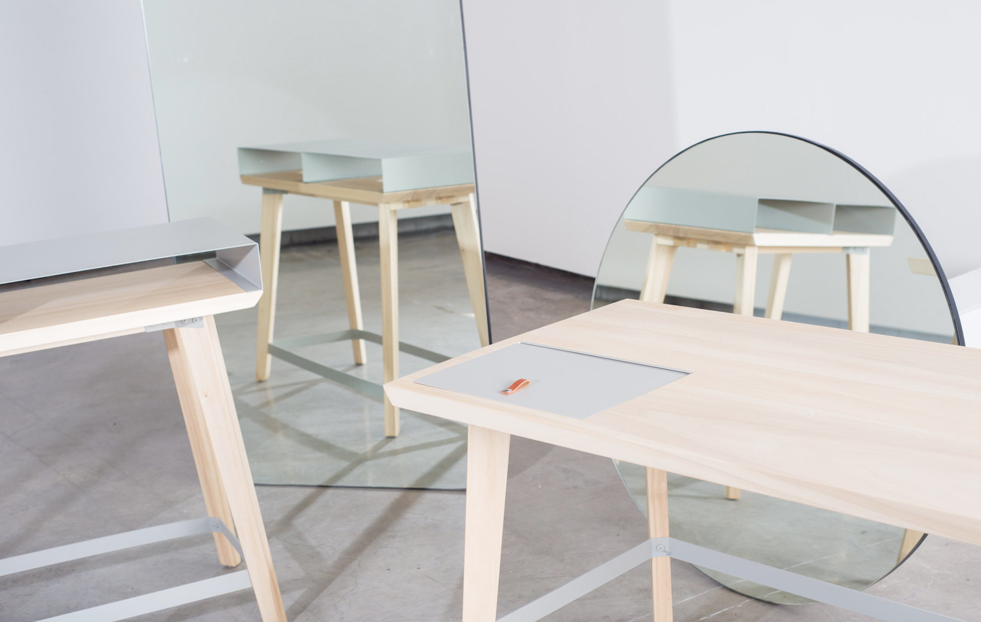 details，furniture design ，mirror，delicate，