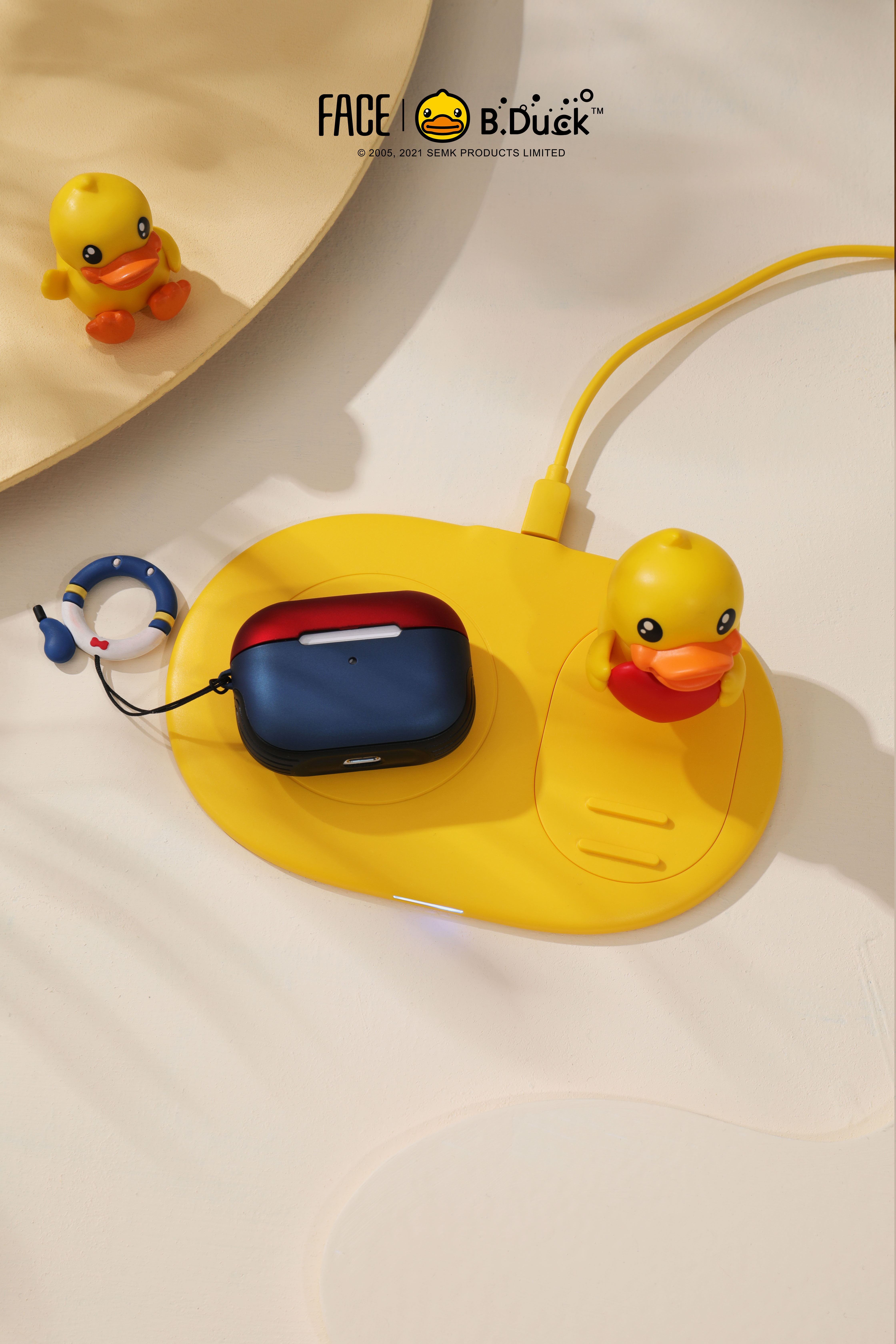 constant temperature，Wireless charging，Mobile phone bracket，