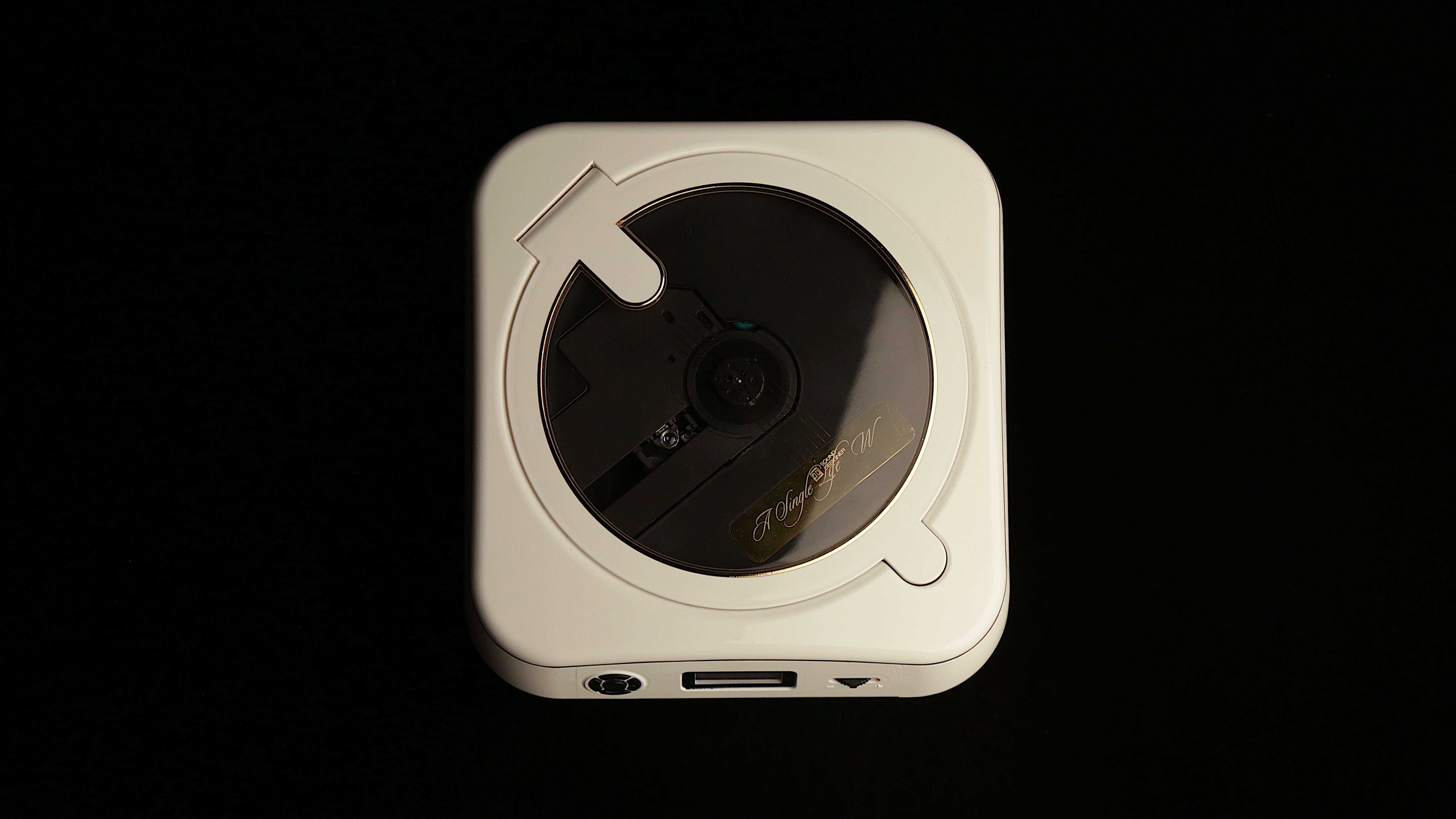 CD player，CD Walkman，Nostalgia，industrial design，product design，CD player，CD player，