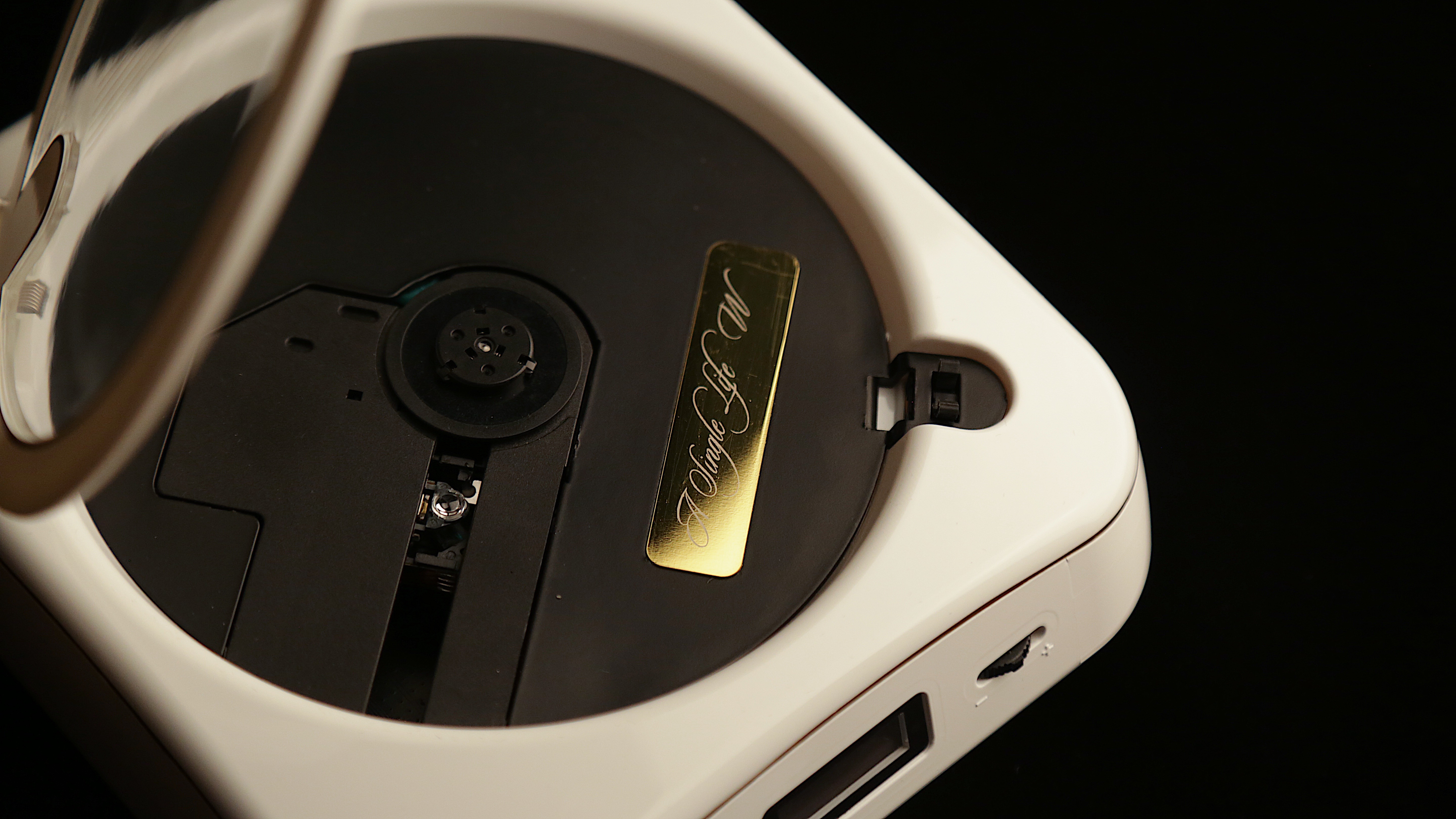 CD player，CD Walkman，Nostalgia，industrial design，product design，CD player，CD player，