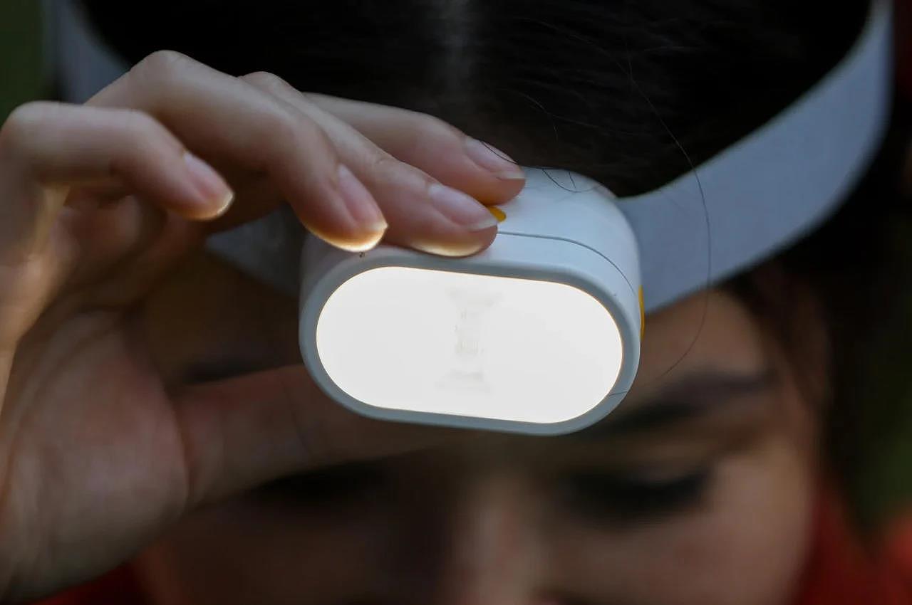 electric light，Headwear，Simplicity，exquisite，Appearance design，product design，Portable，