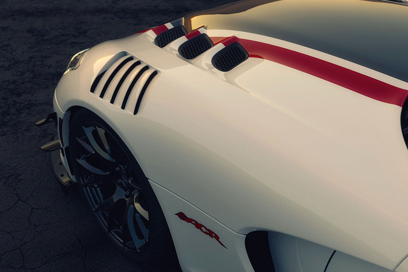 Sergey Poltavskiy，‎tikistudios ‎，Dodge Viper ACR，Automobile design，product design，Ergonomics，
