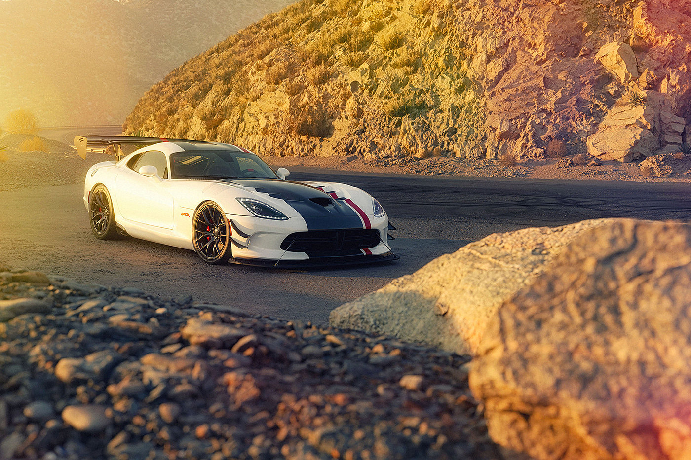 Sergey Poltavskiy，‎tikistudios ‎，Dodge Viper ACR，Automobile design，product design，Ergonomics，