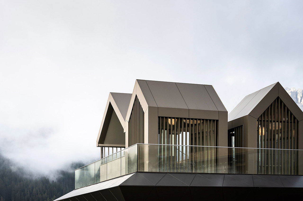 Creative architecture，Italy，image，Water element，