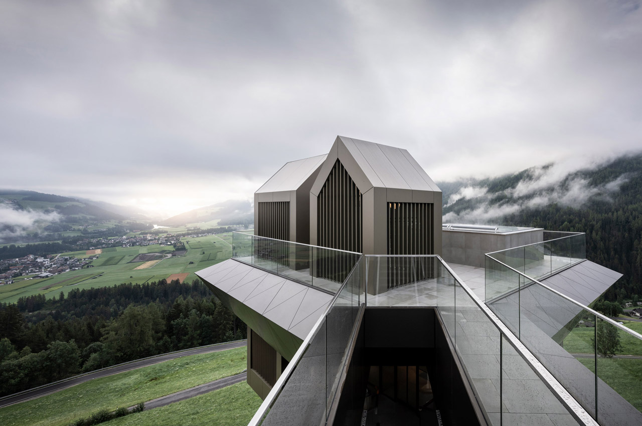 Creative architecture，Italy，image，Water element，