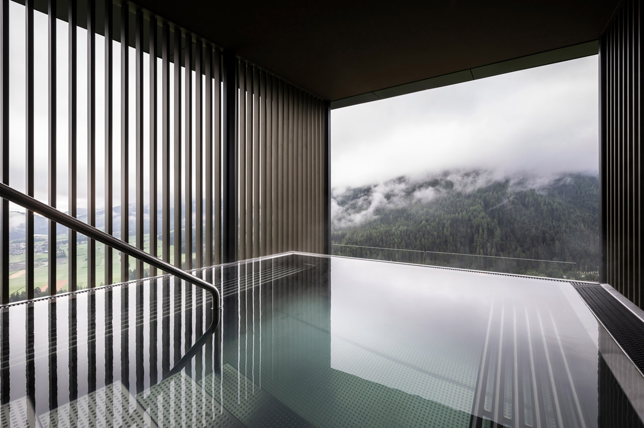 Creative architecture，Italy，image，Water element，