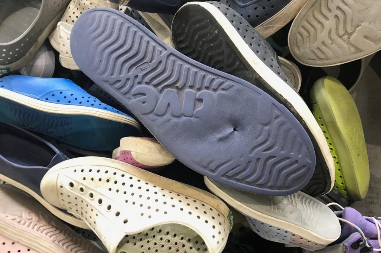 Waste utilization，shoes，Design，Environmental protection materials，Recycled materials，Public seat，bookshelf，