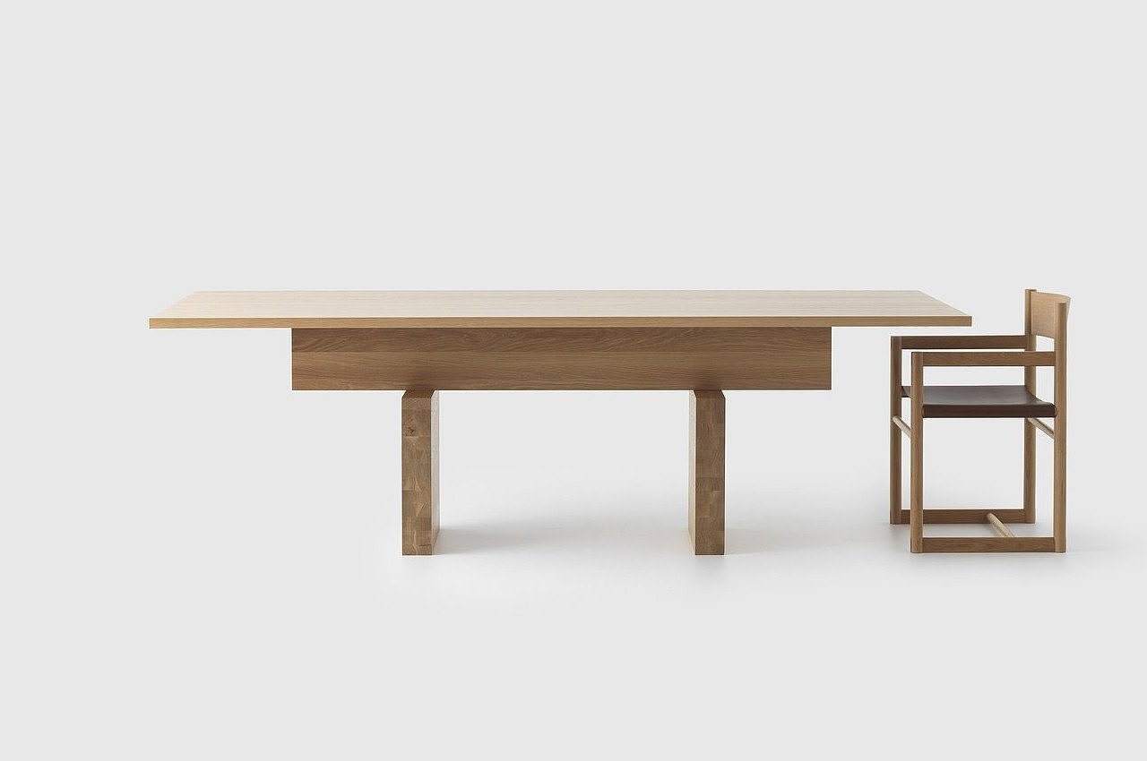 Flat dining table，product design，Easy to assemble，Improve storage，Jamie McLellan，