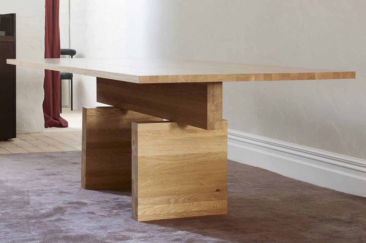 Flat dining table，product design，Easy to assemble，Improve storage，Jamie McLellan，