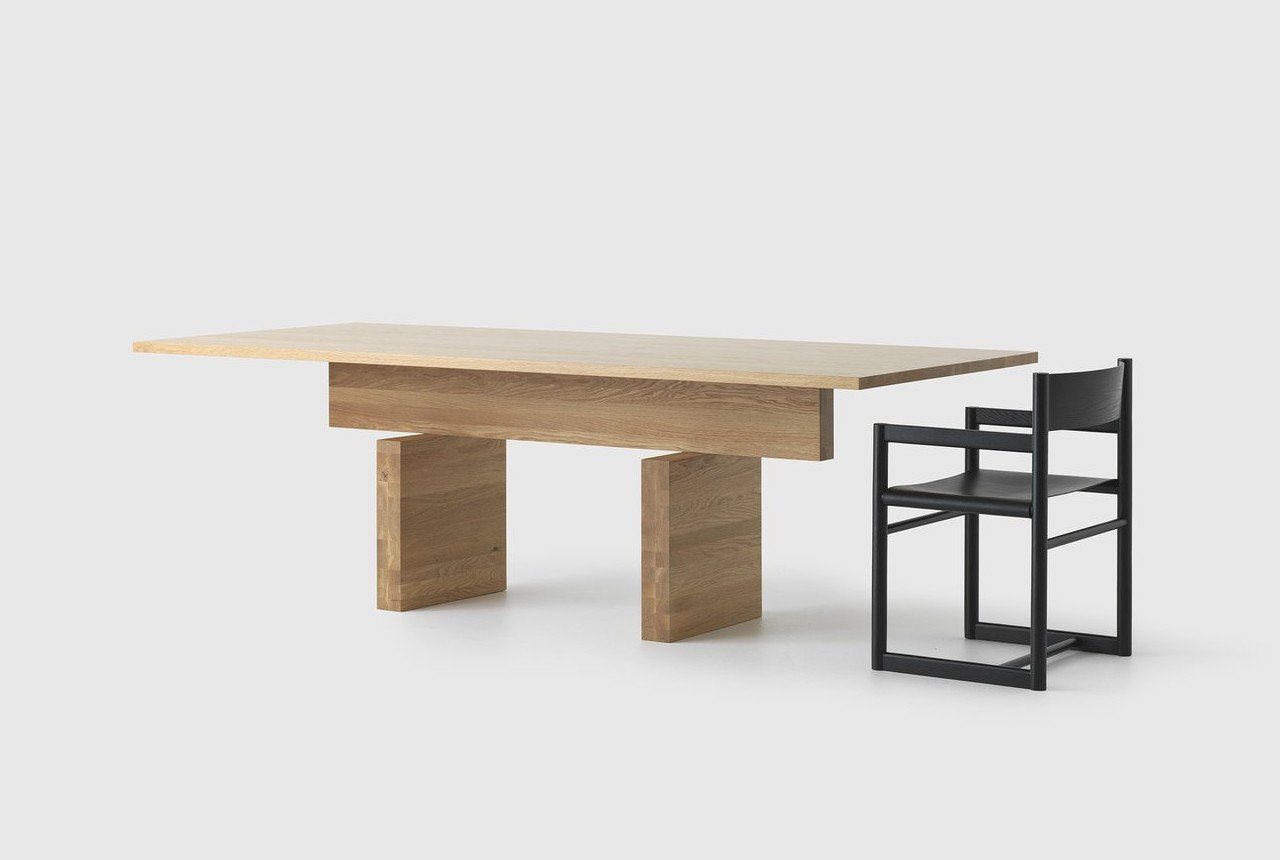 Flat dining table，product design，Easy to assemble，Improve storage，Jamie McLellan，