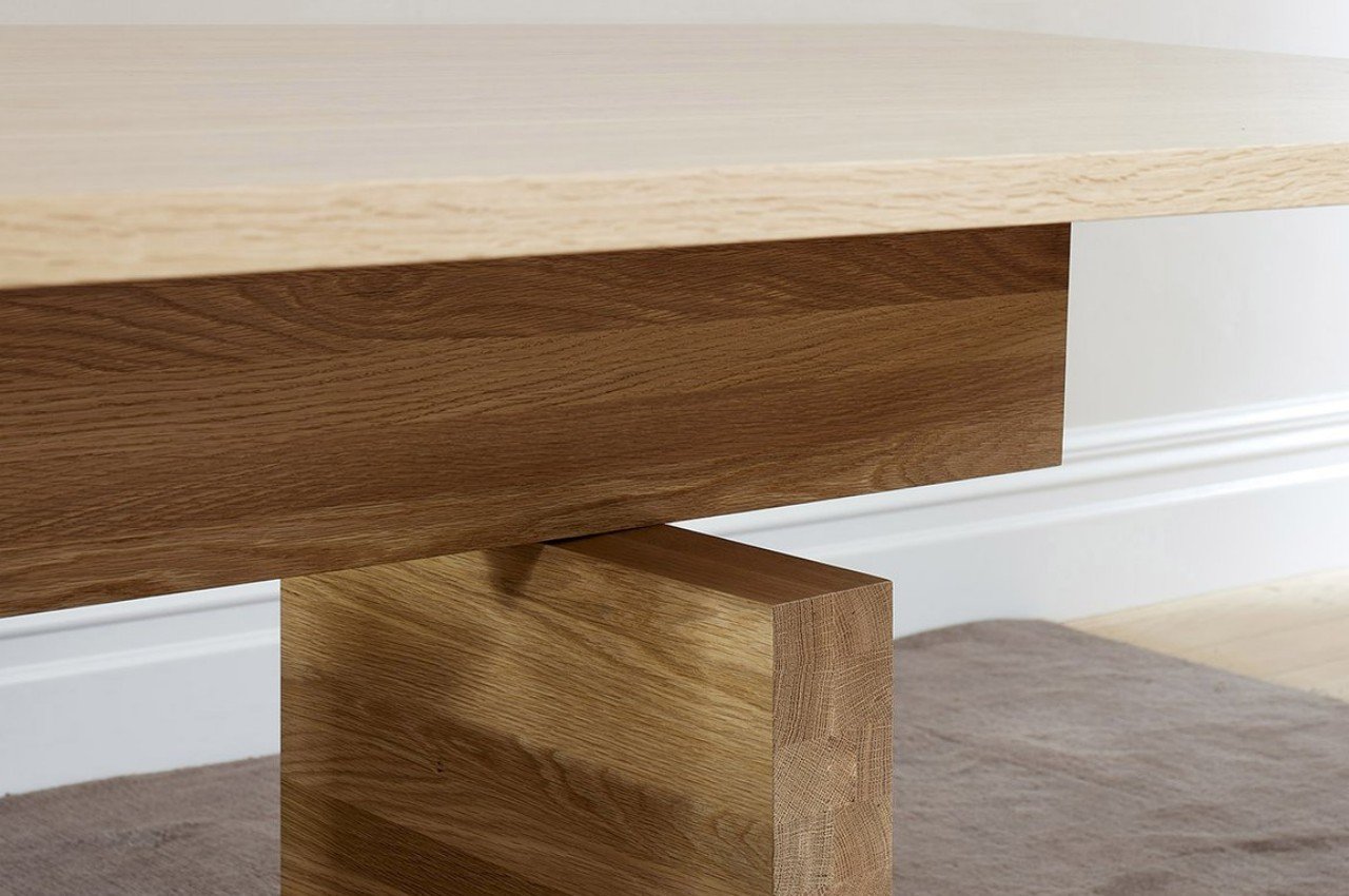 Flat dining table，product design，Easy to assemble，Improve storage，Jamie McLellan，