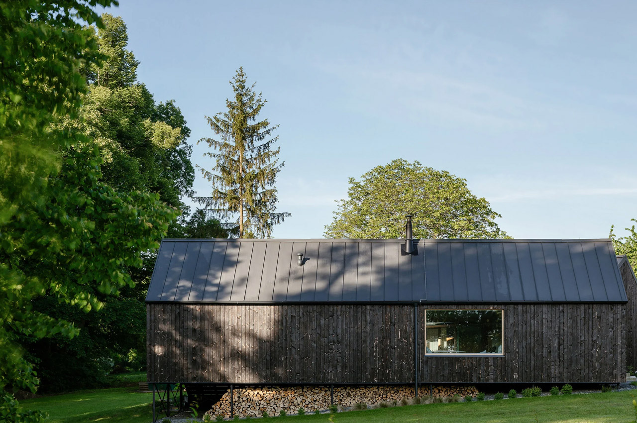 house，wooden ，V-type，cozy，