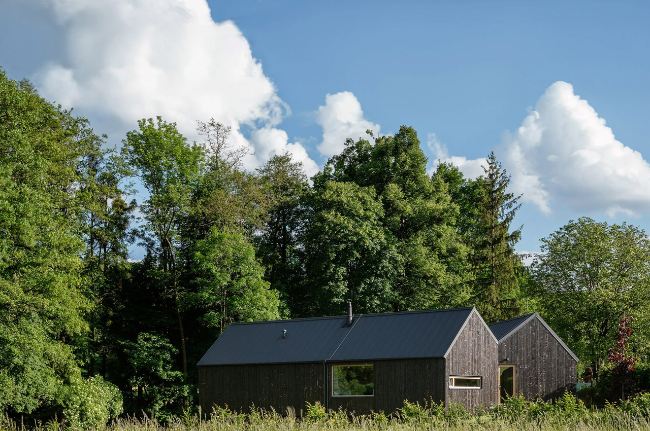 house，wooden ，V-type，cozy，