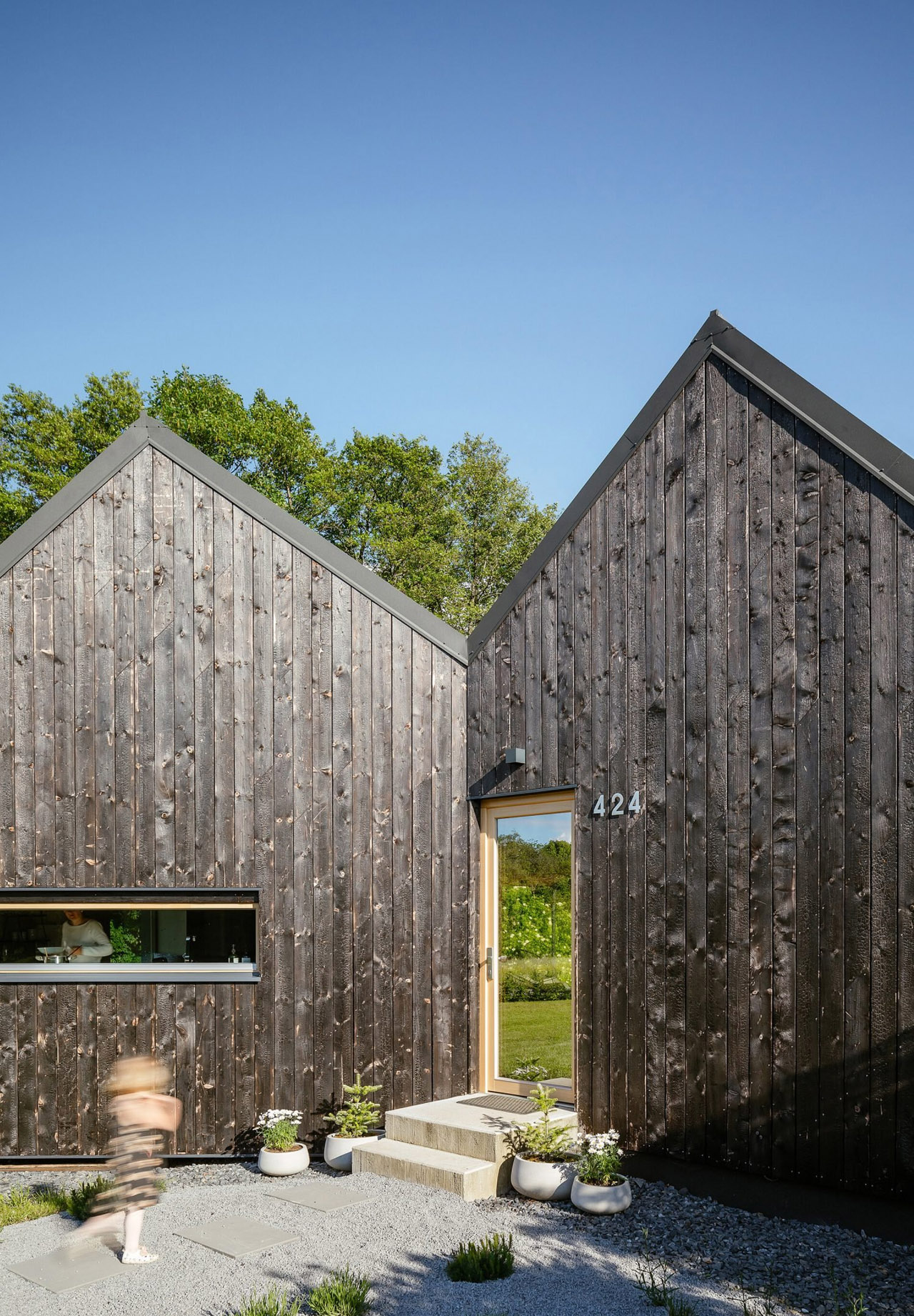 house，wooden ，V-type，cozy，