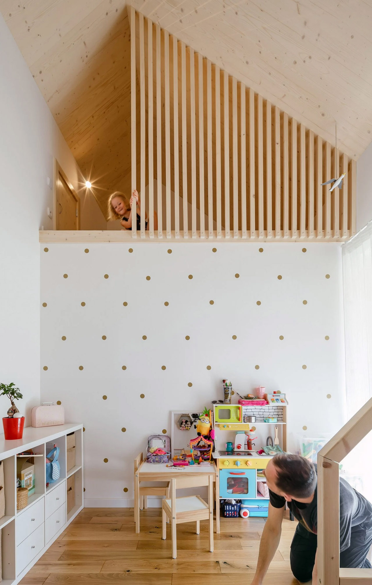 house，wooden ，V-type，cozy，