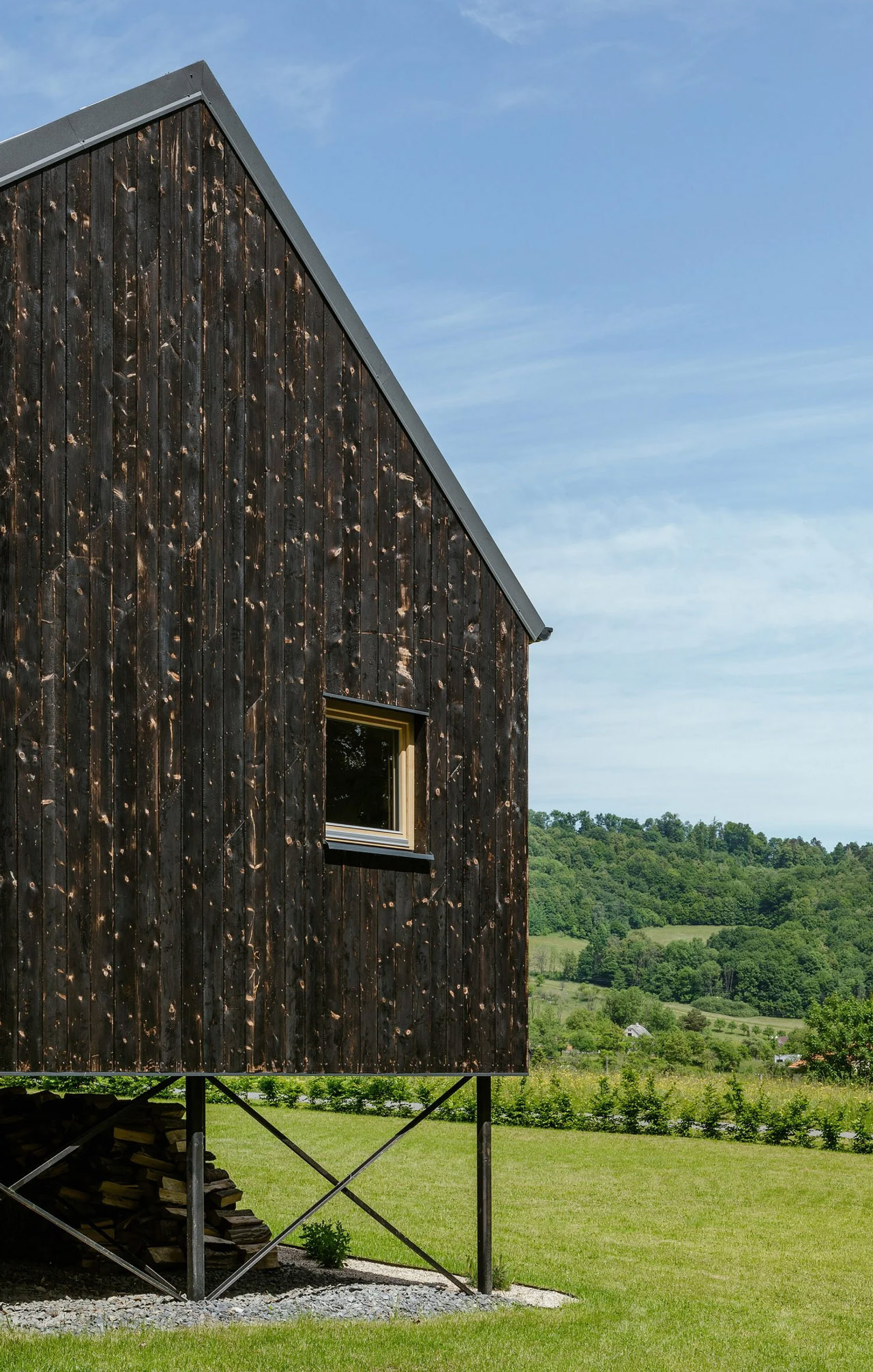 house，wooden ，V-type，cozy，